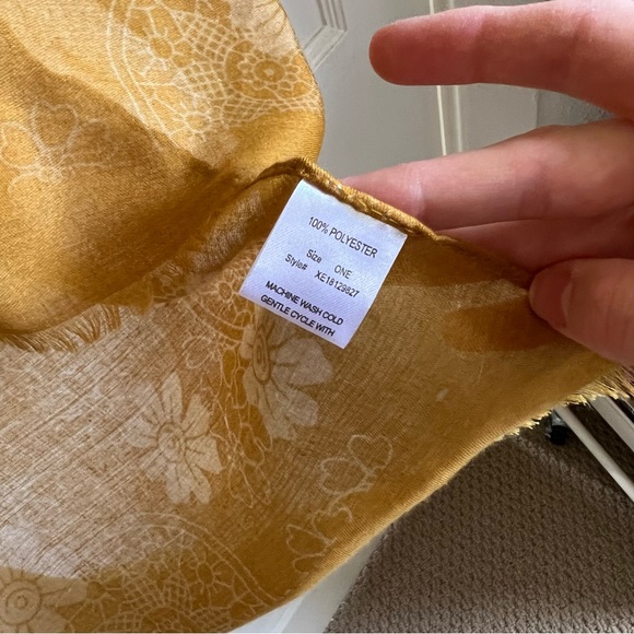 Beautiful Flowy Gold Blue Kimono by Woven Heart ONE SIZE - Picture 16 of 16